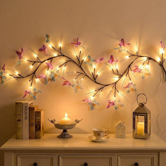 ✨ Flexibilní LED světla ve tvaru popínavé větve s motýly – vytvořte ve svém domově kouzelnou a útulnou atmosféru 🦋💡