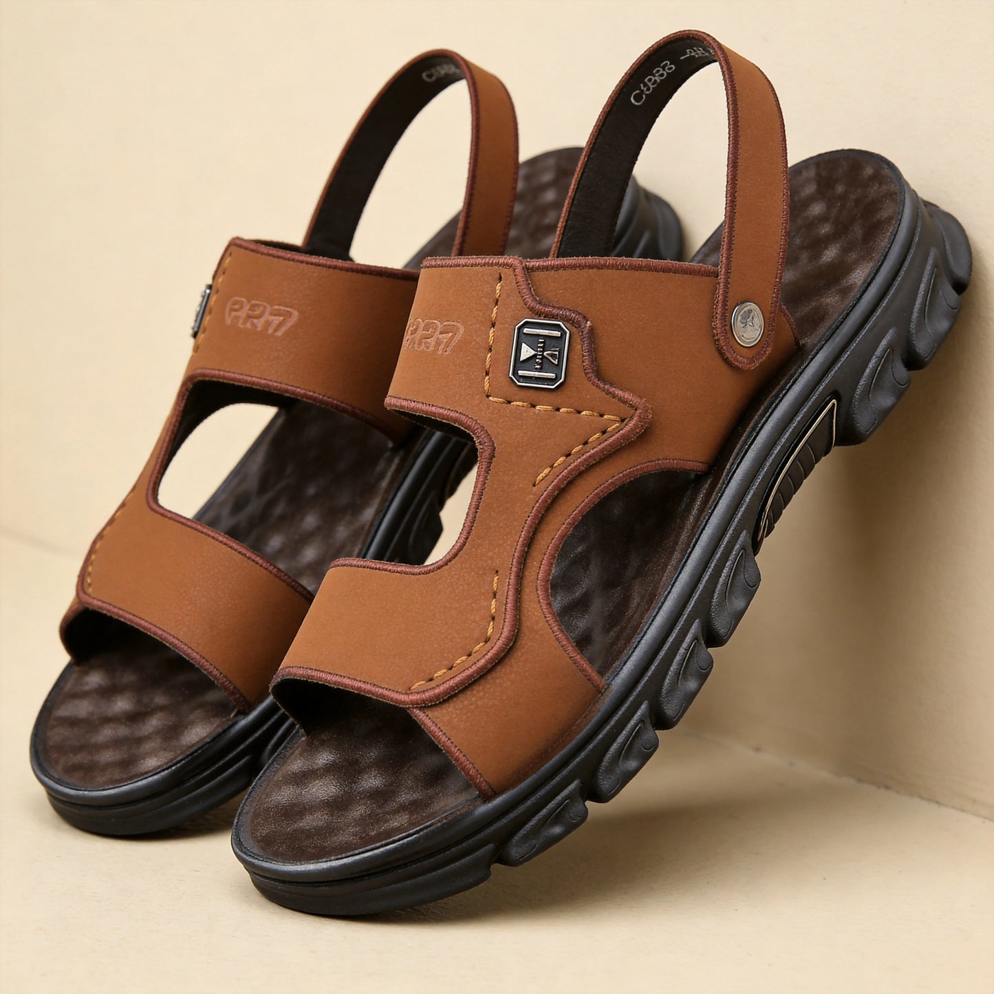 🐂【38-47】Nuevas sandalias de playa de cuero con suela gruesa para hombre