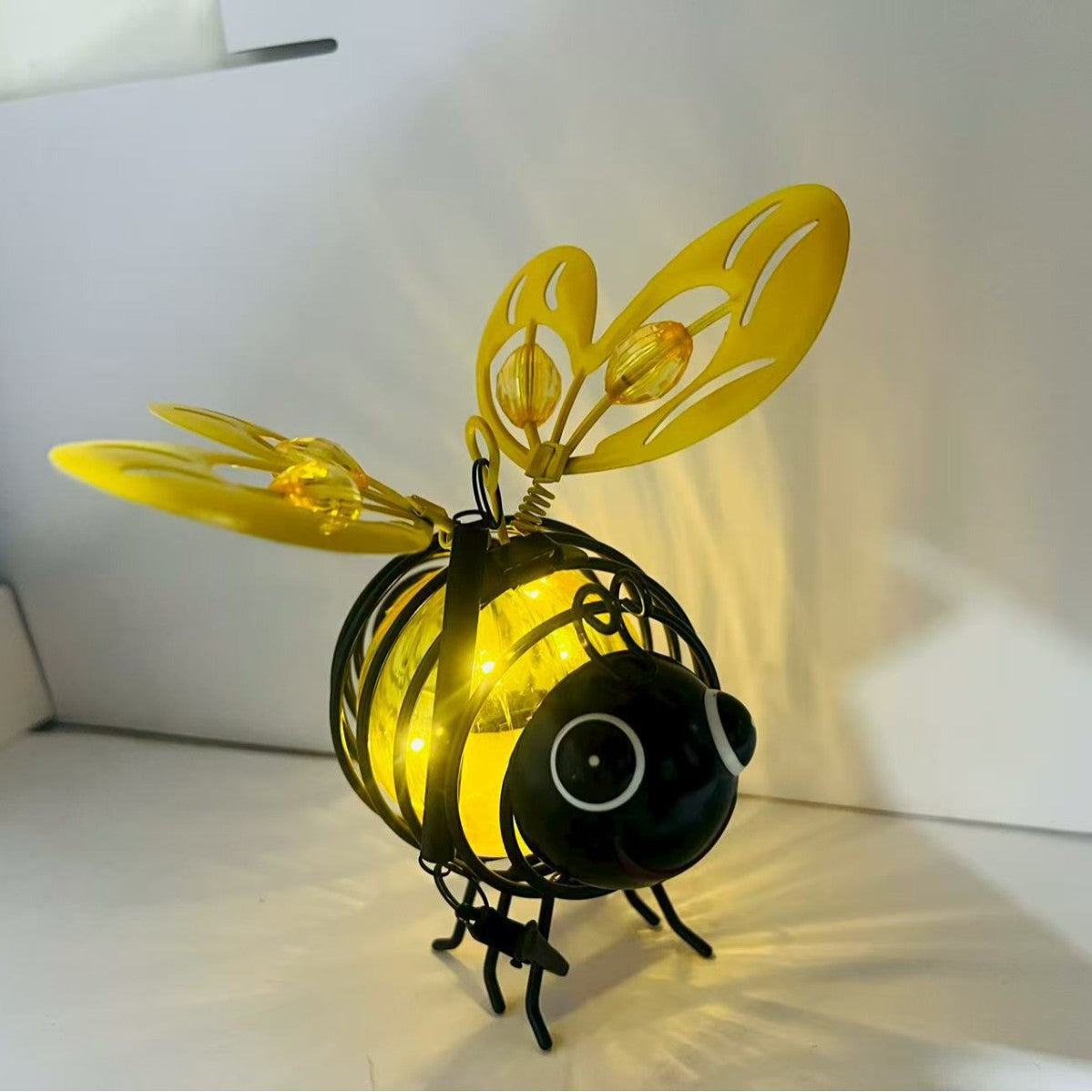 🌙🍃Lámpara colgante solar con forma de abeja: luz ámbar cálida, sin parpadeos, ideal para fiestas en el jardín, acampadas o habitaciones infantiles🌞🌜