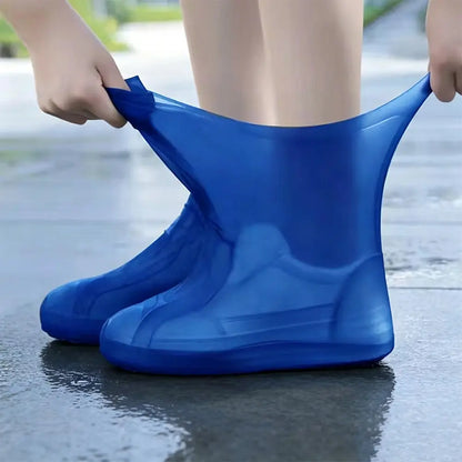 【2 kusy 520 Kč】Chraňte své tenisky před promočením! Odolné nepromokavé návleky na boty: protiskluzové a skladné – snadno je sbalíte do tašky 🌧️