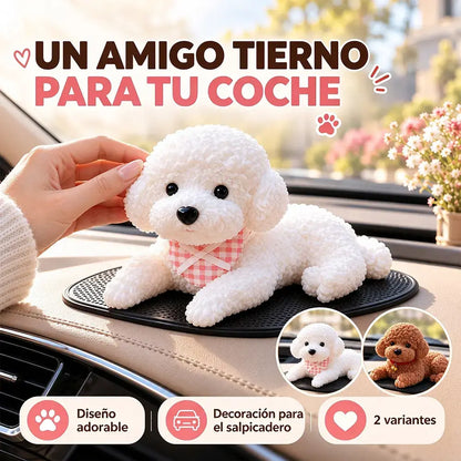 🐶💕 ¡El pasajero más tierno de todos! Este accesorio para el coche, un perrito suave y blandito, hace que cada trayecto sea un poquito más dulce.  🚗💗