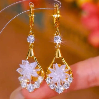 【Kup 1, odbierz 1 za darmo】✨✨Szlachetne kolczyki kwiatowe z cyrkonitem i diamentami, projekt niszowy, eleganckie, wszechstronne – nowe mody 2025-4175511