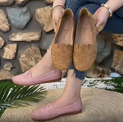 ✨50% de descuento✨【36-43】Zapatos ortopédicos de piel auténtica para mujer, zapatos planos retro sin cordones con estampado floral calado y suela suave para mujer