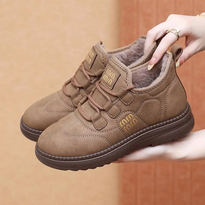 🔥【50% sleva – časově omezená nabídka】👟【Velikosti 35–41】Zima 2026: Nový model zateplených sněhulí s měkkou sametovou podšívkou. Jsou pohodlné, mají protiskluzovou úpravu a silnou podrážku – vaše nohy se v nich neunaví.