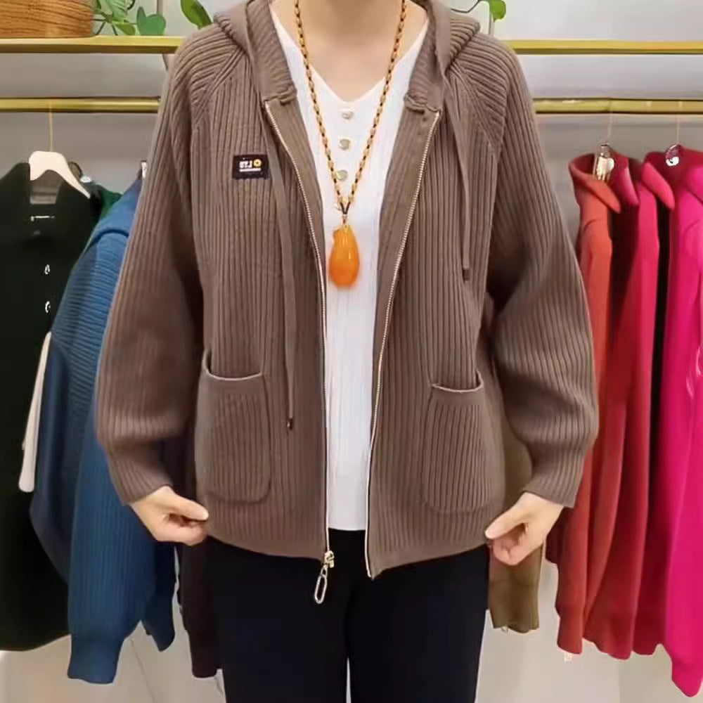 2025 Nový zip s monogramem a kapucí s vertikálním pruhem