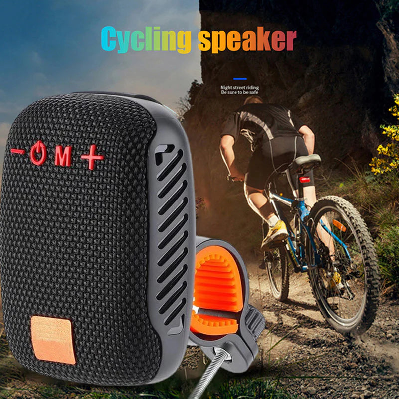 【Kupte 1 a dostanete 1 zdarma】🔥Nejlepší nové produkty🔥Voděodolný Bluetooth reproduktor na kolo se stojanem